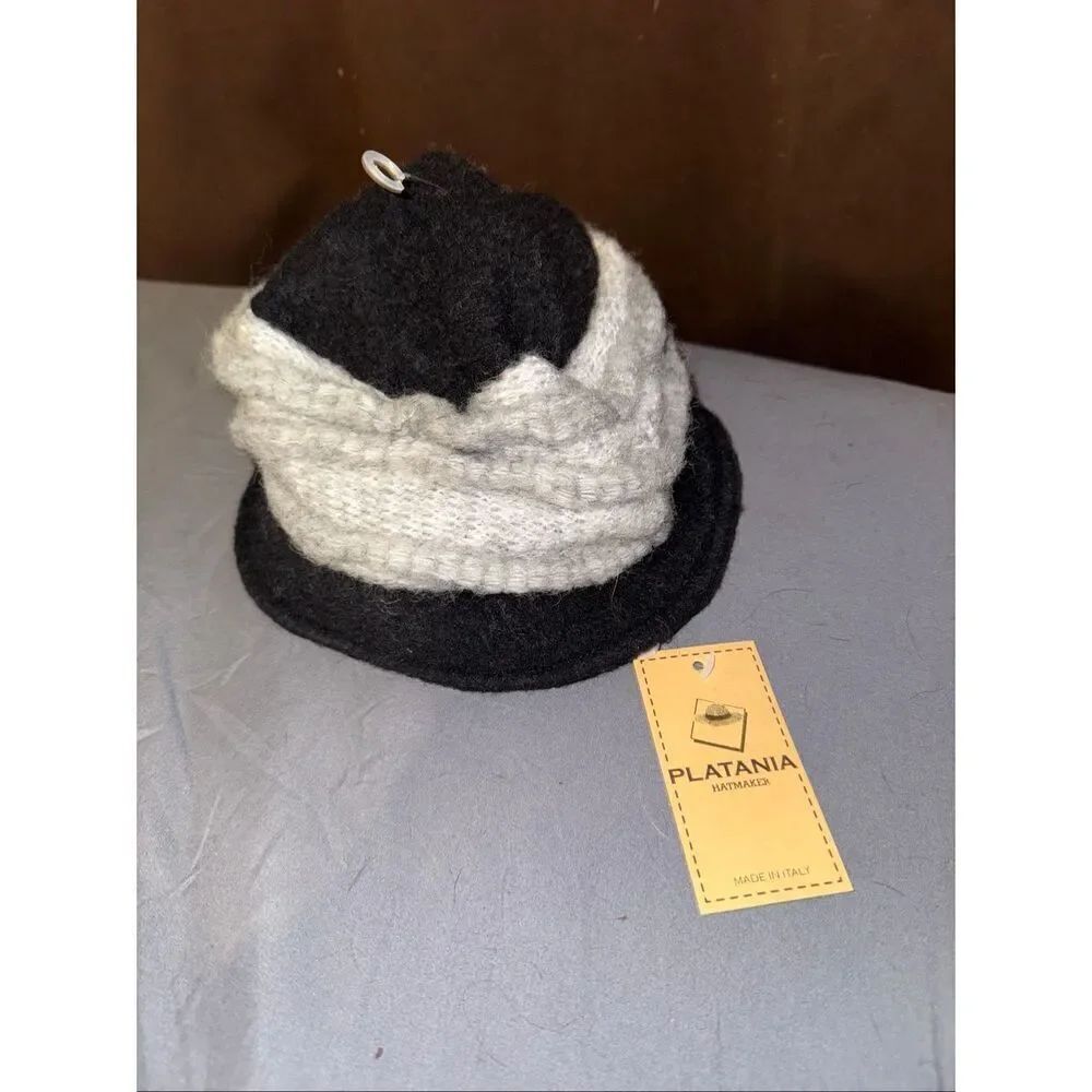 NWT woman’s made in Italy wool hat